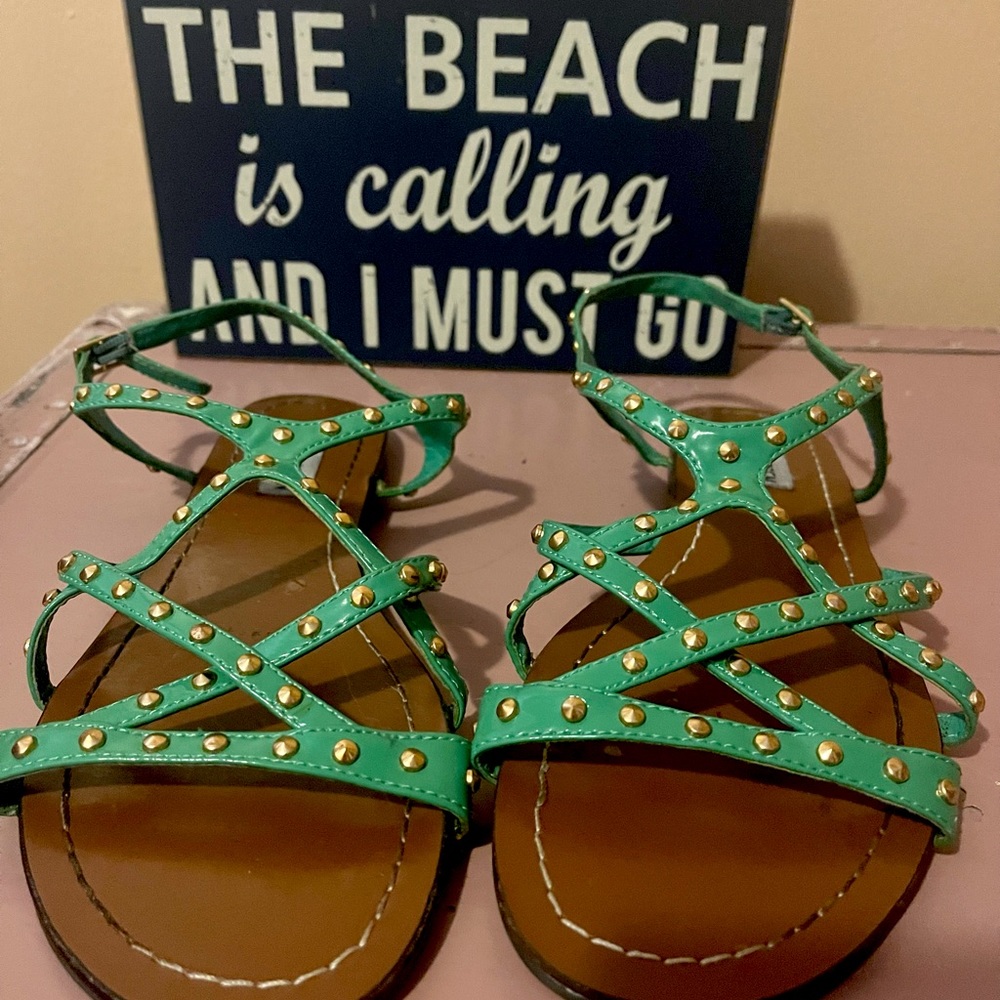 Steve Madden mint green studded scandals